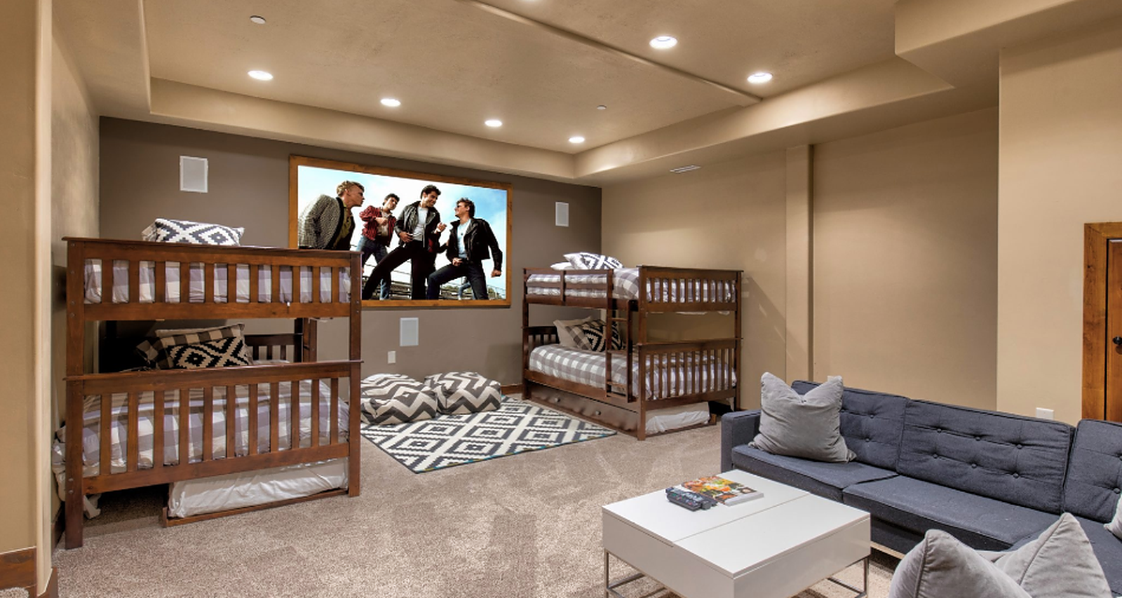 Valley House - Image 10